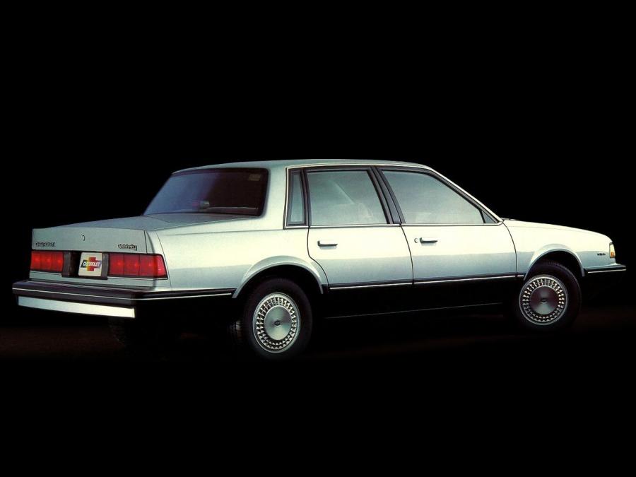  Chevrolet Celebrity 1986 года  (фото 2 из 4)